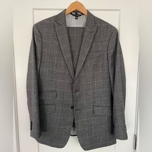 Banana Republic Suit - charcoal windowpane
